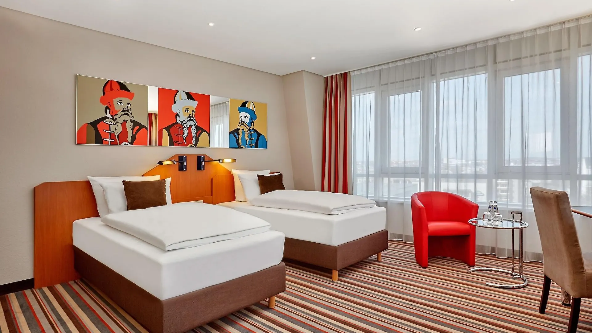 H+ Hotel Leipzig 4*,